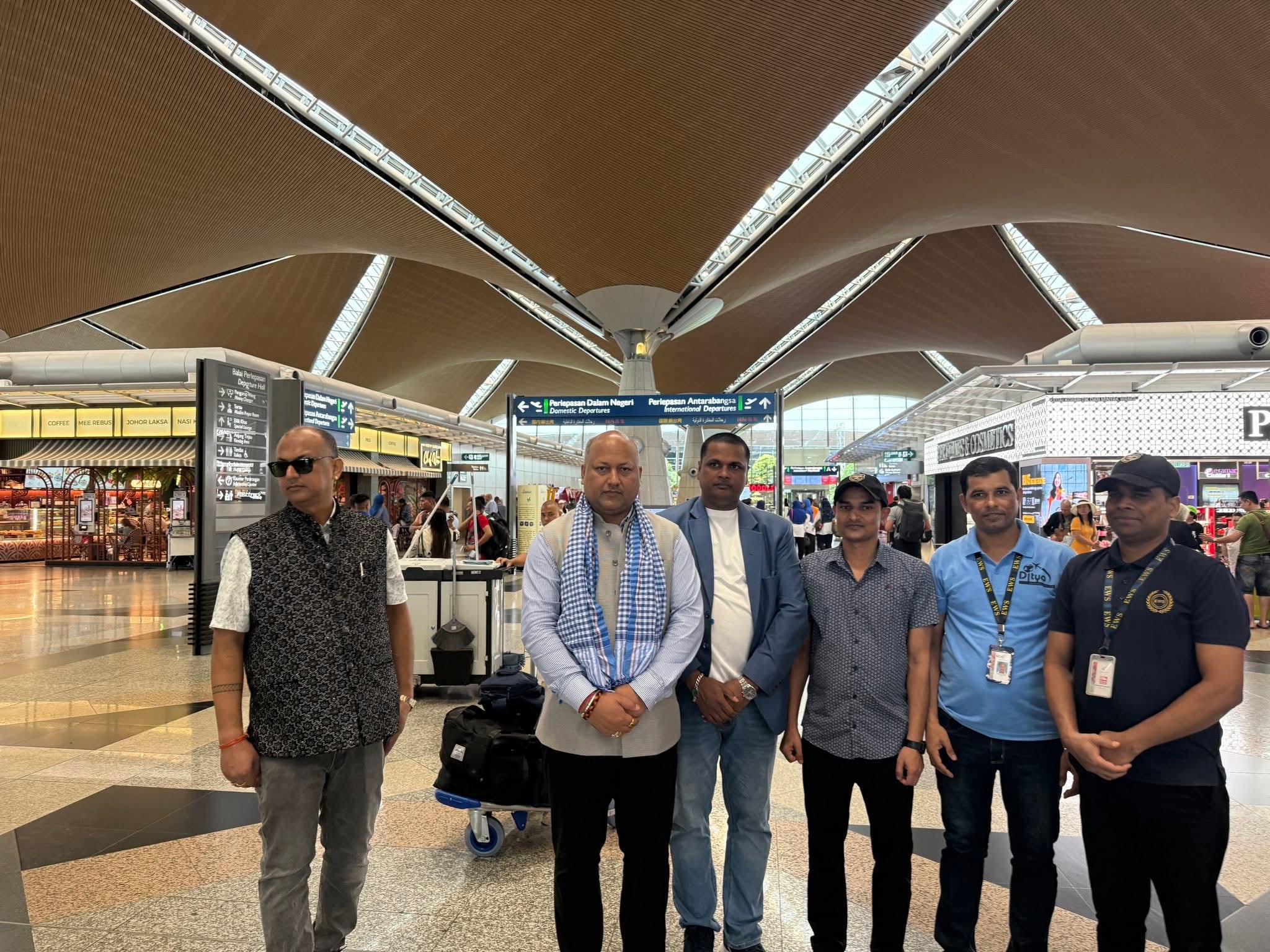 मधेस प्रदेशका मुख्यमन्त्री सिंह मलेसिया भ्रमण सकेर स्वदेश फर्किए