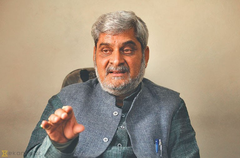 चुरेमा लालपुर्जा, तराई–मधेश पर्मानेन्ट मरुभूमि :नेता हृदयेश त्रिपाठी