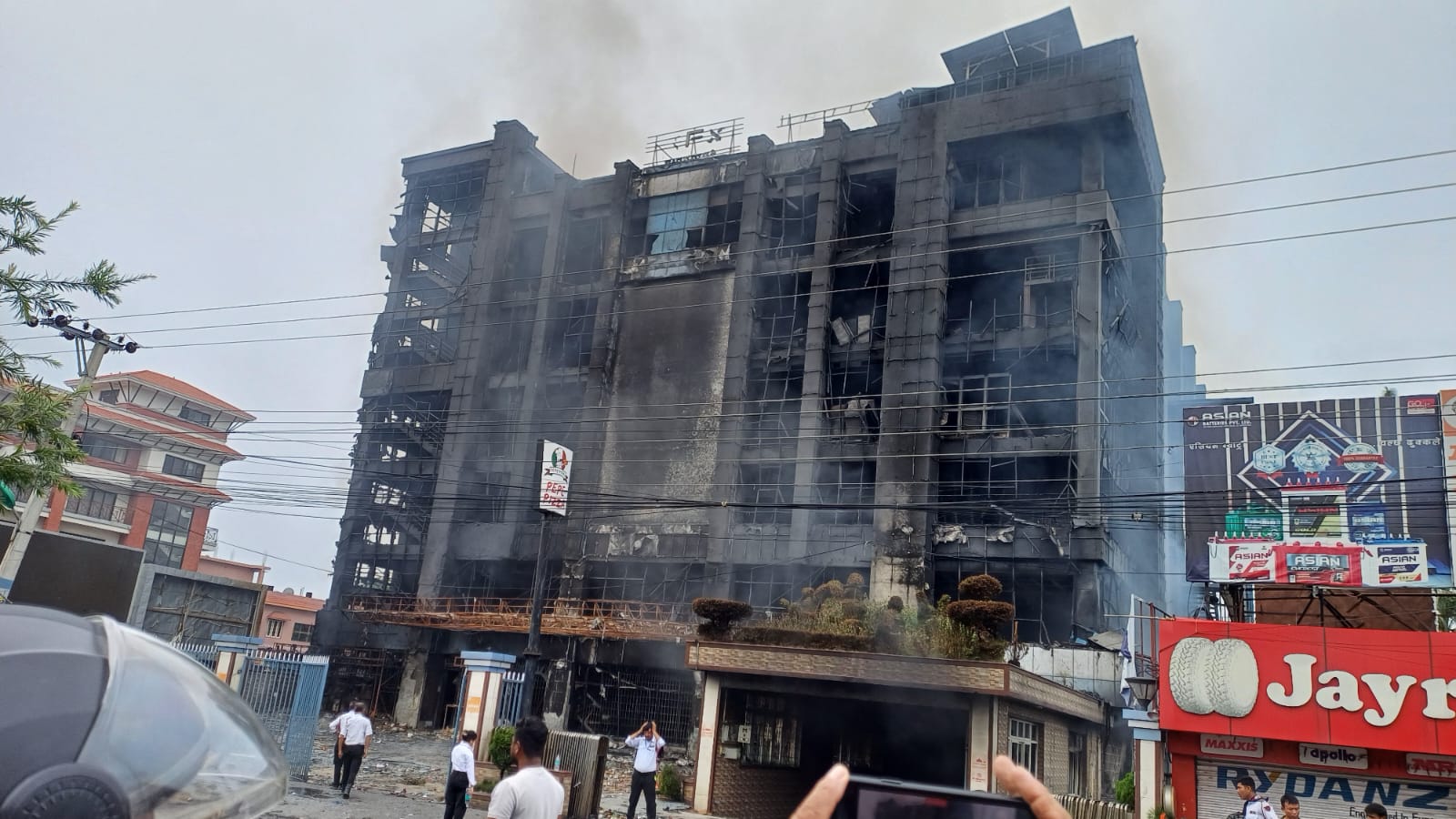 आगजनी र लुटपाटबाट क्षति भए पनि उठ्ने उद्यमीहरूको अठोट