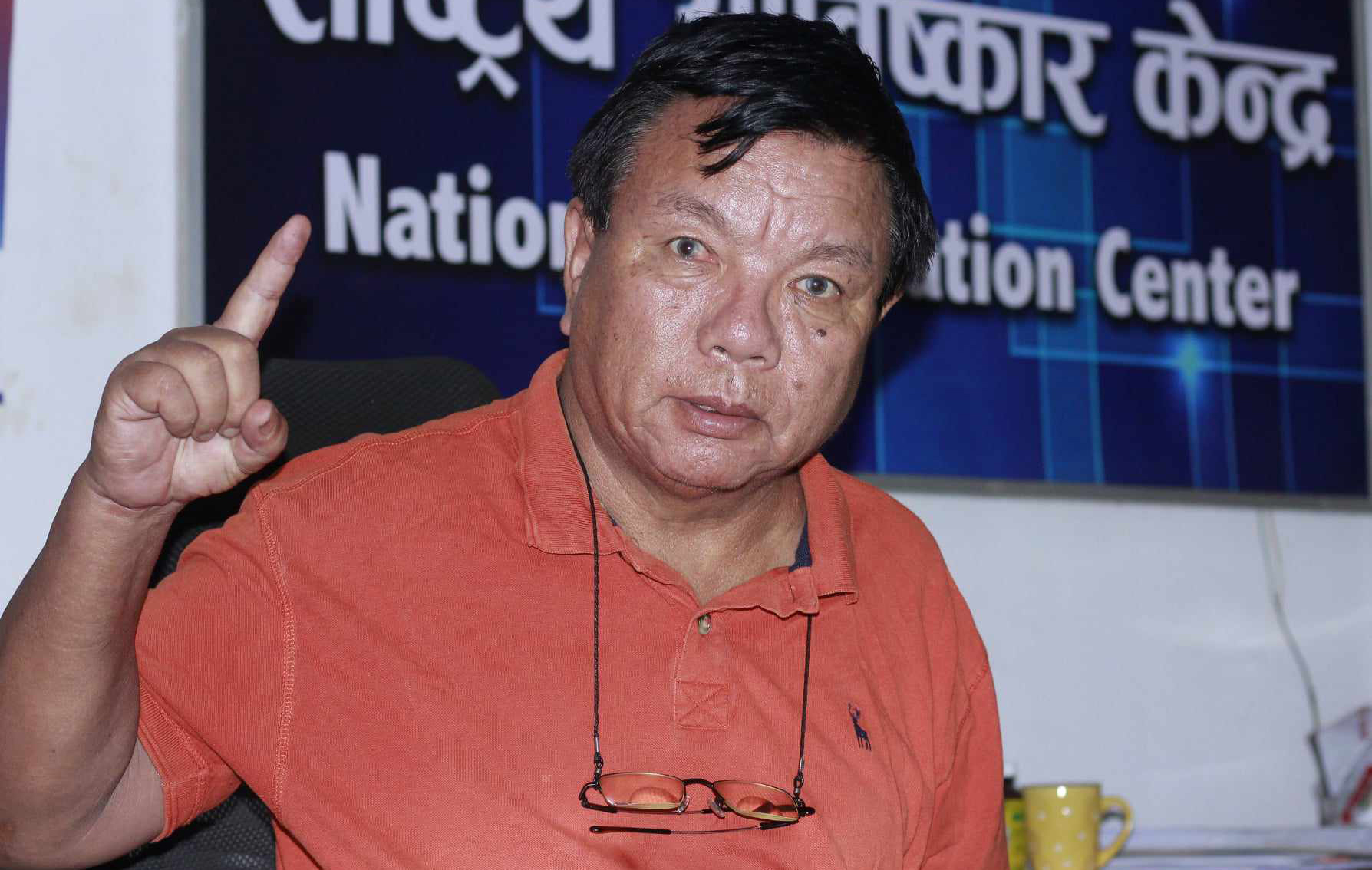मलाई बधाई दिन फोन नगर्नुहोला, कवाडी वैज्ञानिकमन्त्री भन्नुहोला : महावीर पुन