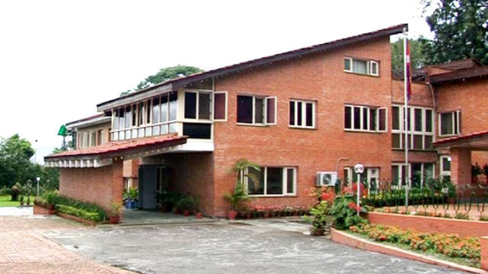 प्रधानमन्त्री कार्की र एमाले अध्यक्ष ओलीबीच भेट