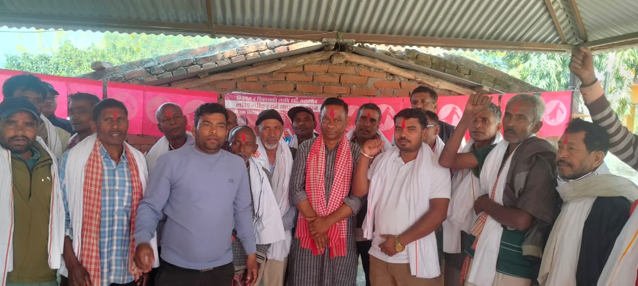 फूलबरियामा दर्जनौं युवा जनमतमा प्रवेश, डा. बिरेन्द्र महतोले गराए स्वागत