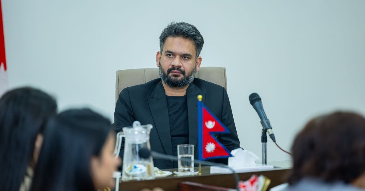 गृहमन्त्रीको राजीनामालगत्तै सुरक्षा प्रमुखहरूलाई प्रधानमन्त्री बालेनले बोलाए