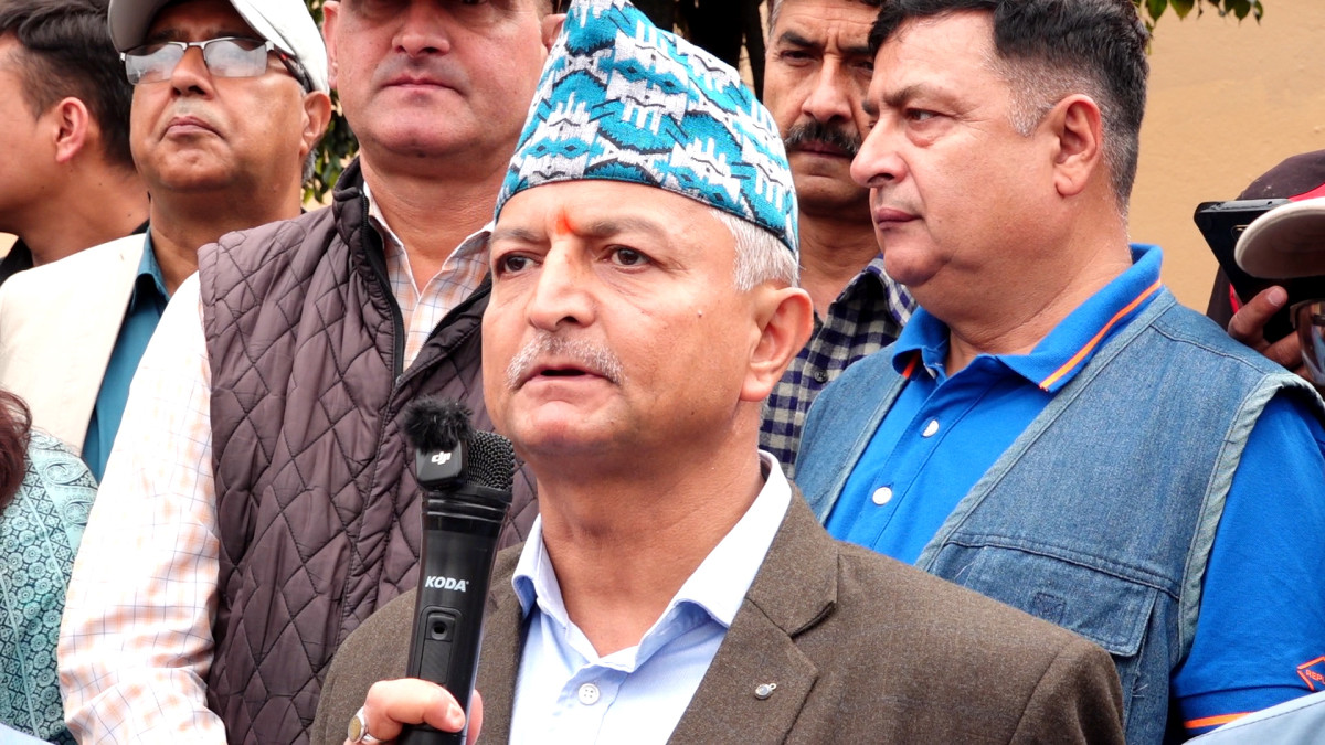 दुईतिहाइ नजिकको सरकारले अध्यादेशको शरण लिनु दुर्भाग्यपूर्ण : अध्यक्ष मिश्र