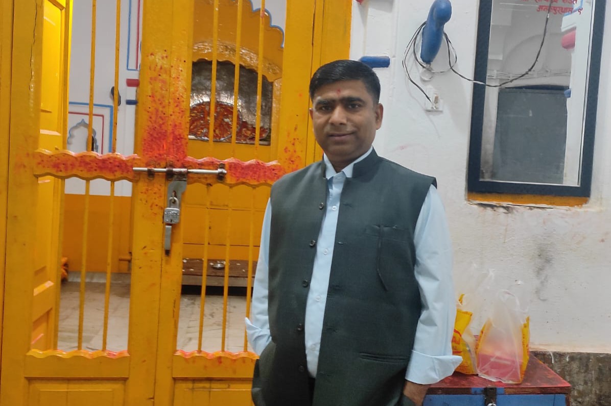 रौतहट डिभिजन वन कार्यालयको प्रमुखमा मनोज ठाकुर
