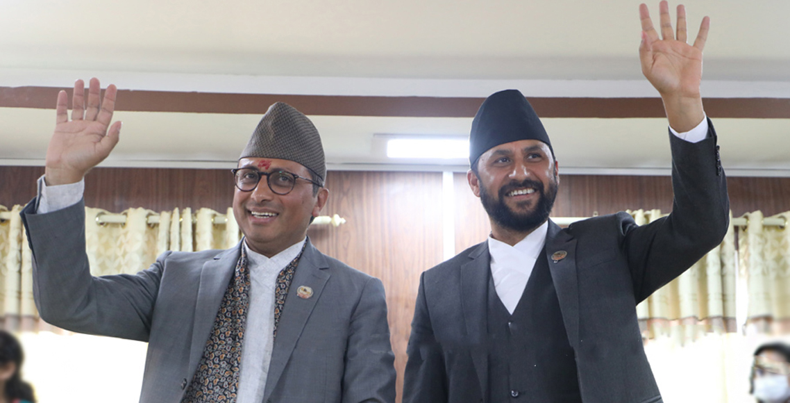 २४ घण्टा रिसोर्टमा बिताएर राजधानी फर्किए रवि–स्वर्णिम
