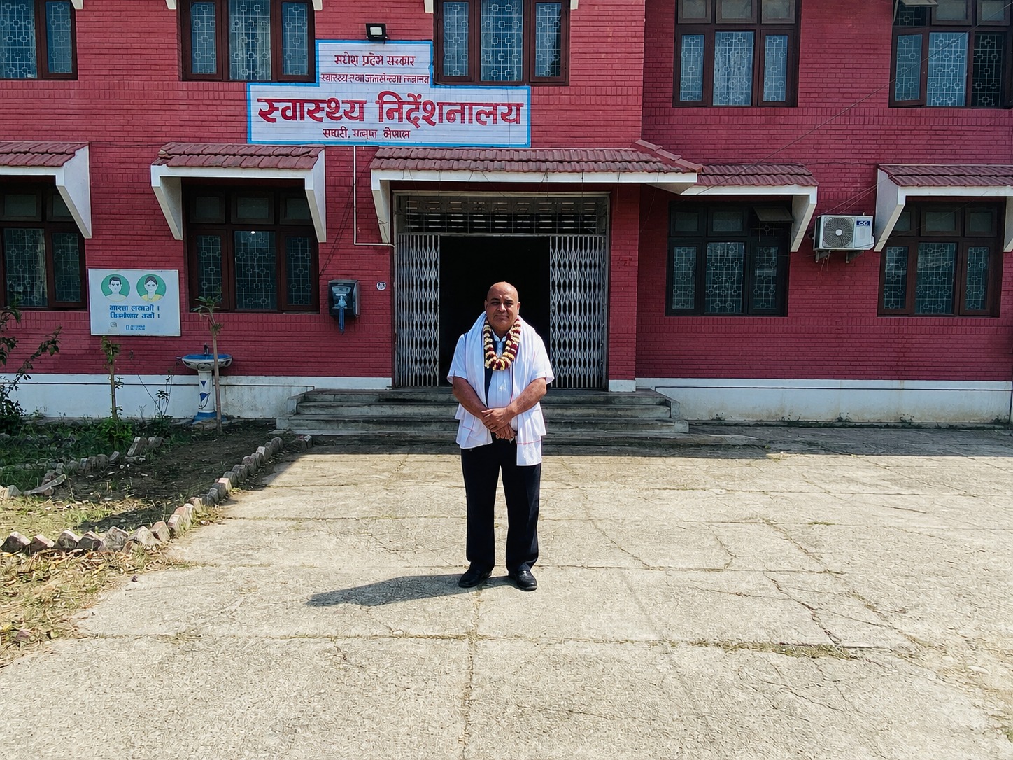 मधेश प्रदेश : सतर्कता केन्द्रलाई ‘मौखिक आदेश’को जवाफपछि स्वास्थ्य निर्देशक न्यौपानेलाई स्पष्टीकरण