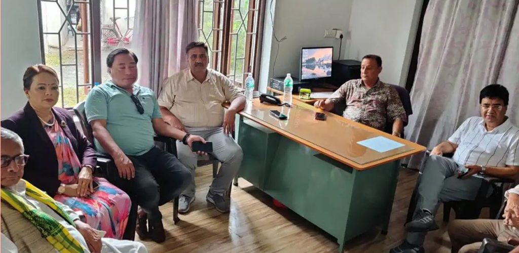 केन्द्रले गठबन्धन ताेड्न निर्देशन दिएपछि कोशीमा कांग्रेस कार्यदलकाे बैठक