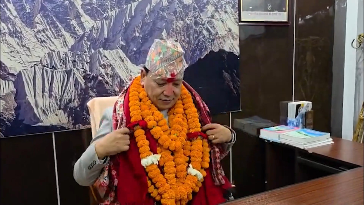 मुख्यमन्त्री थापाको विश्वासको मतको विपक्षमा मतदान गर्न कांग्रेसको ह्विप