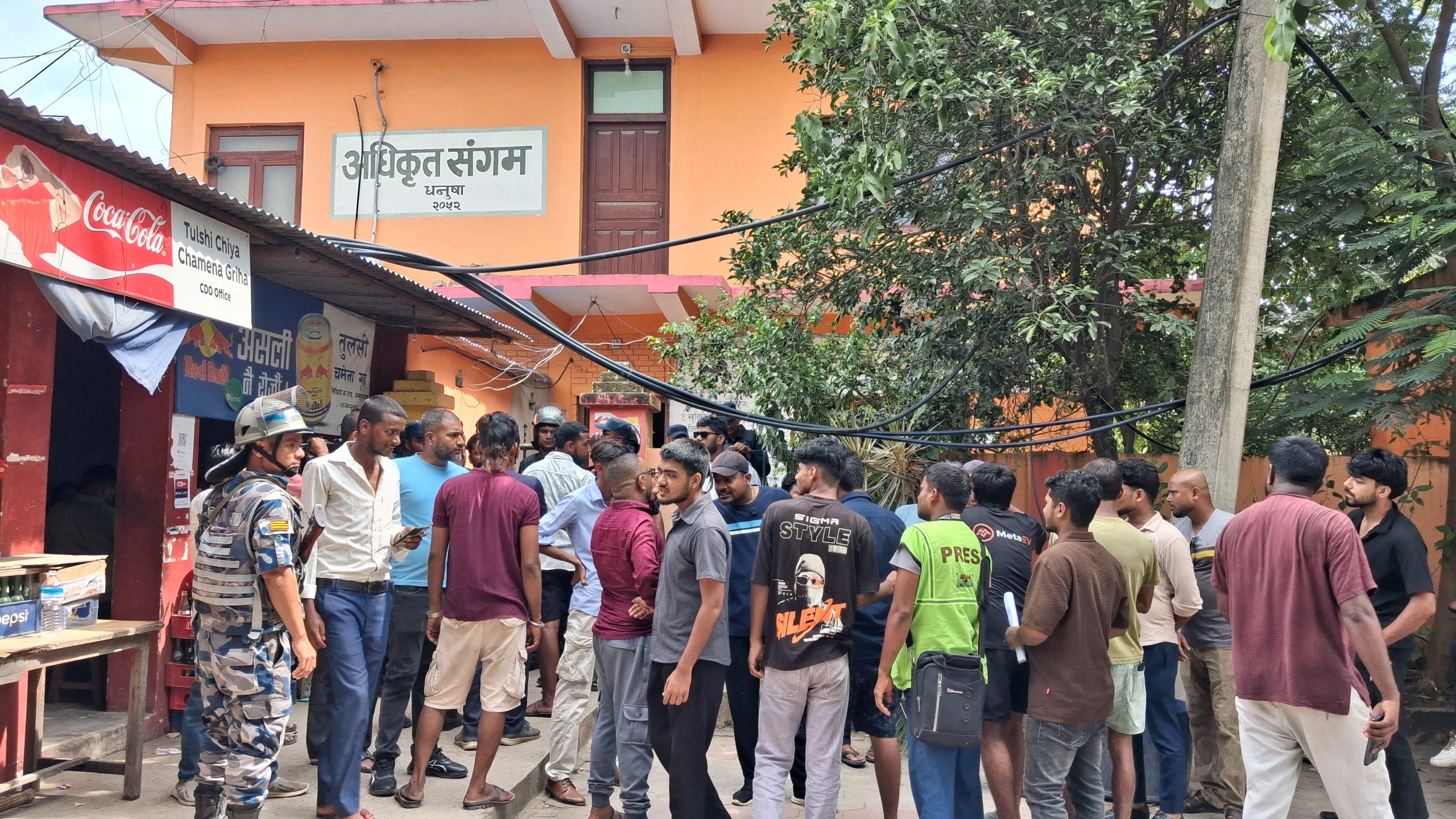 सद्भाव र्‍याली विवादपछि जनकपुर पुगे गृहमन्त्री गुरुङ, हिन्दु सम्राट सेनासँग वार्ता हुँदै