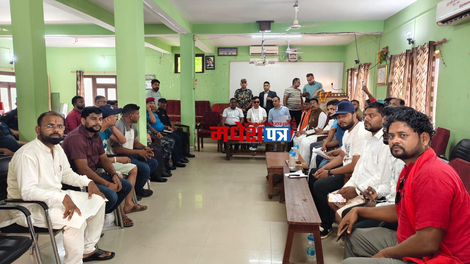 सद्भाव र्‍याली विवादपछि जनकपुर पुगे गृहमन्त्री गुरुङ, हिन्दु सम्राट सेनासँग वार्ता हुँदै