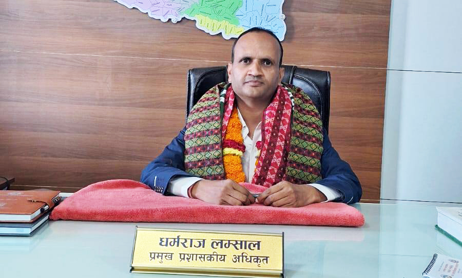 कमला नगरपालिकाका प्रमुख प्रशासकीय अधिकृत साहको सरुवा, लम्साल आउँदै