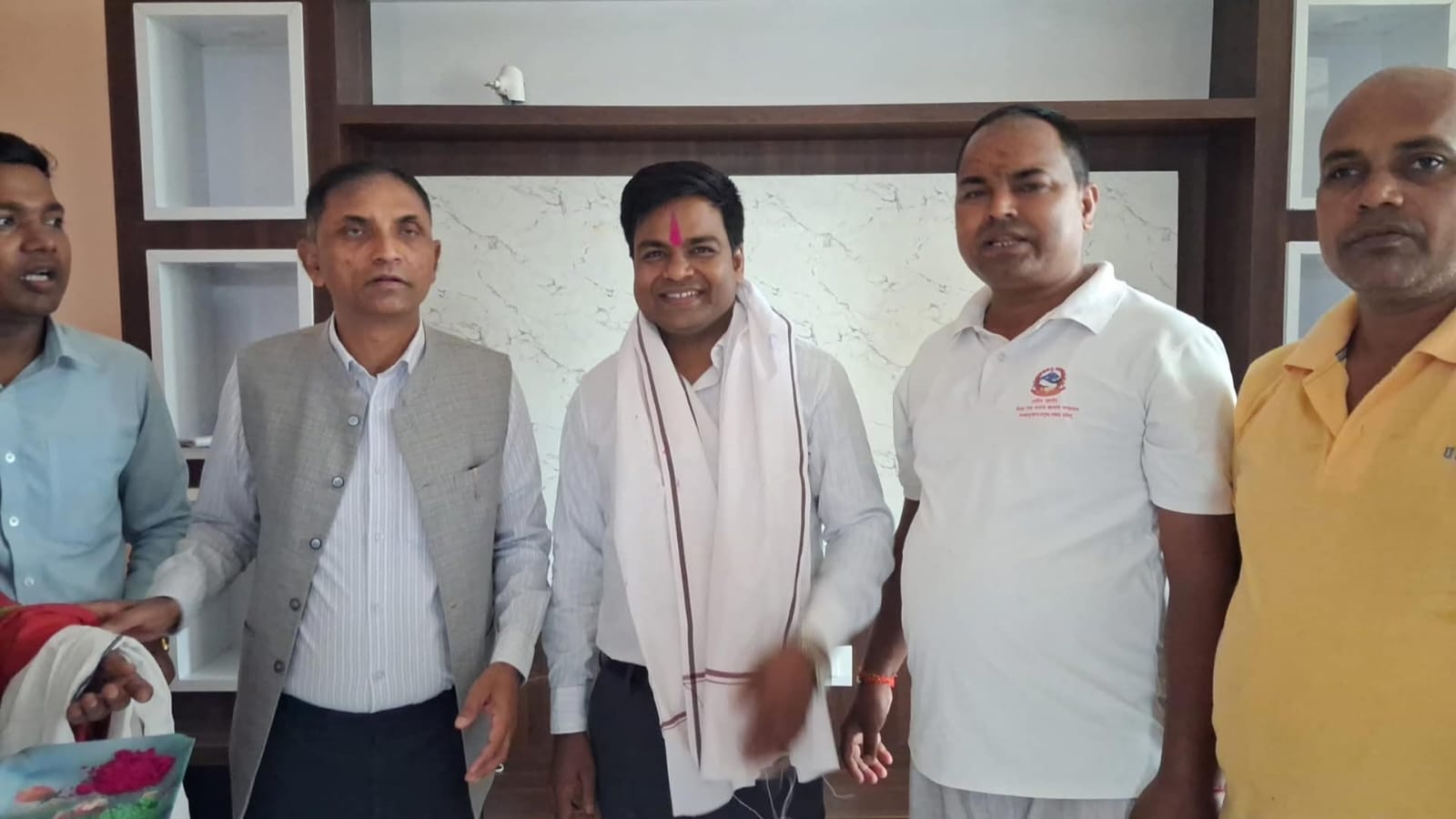 एमाले छाडेका युवा नेता देवकृष्ण मण्डल रास्वपामा प्रवेश