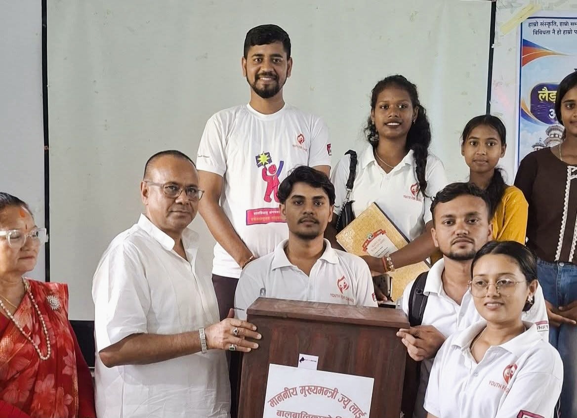 बालबालिकाले मुख्यमन्त्रीलाई बुझाए ‘गुनासो पेटिका’, विद्यालयका समस्या समाधान गर्न माग