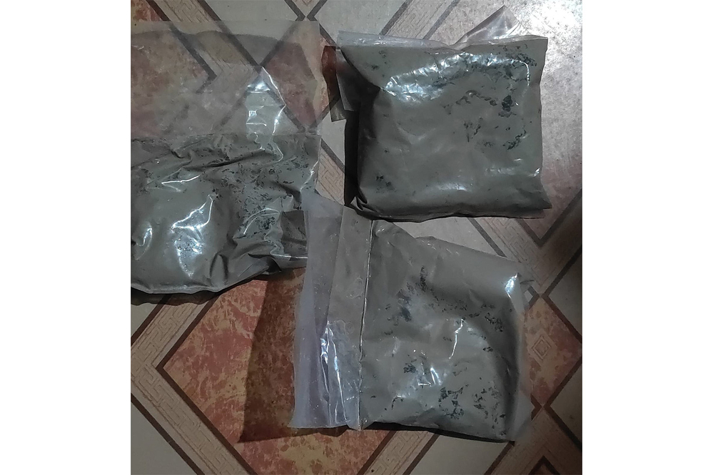 लागूऔषध कारोबारी समात्न दुई राउण्ड हवाइ फायर