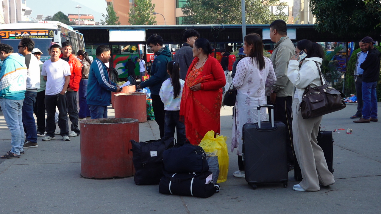 घटस्थापनादेखि २ लाख ६२ हजारभन्दा बढीले छाडे काठमाडौं उपत्यका